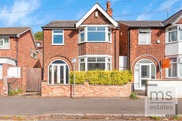 3 Bedroom Detached House For Sale In Welby Avenue, Lenton, Nottingham, NG7