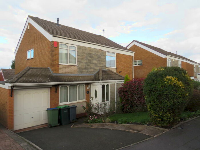 3 Bedroom House To Rent In Clun Close, Tividale, Oldbury, B69