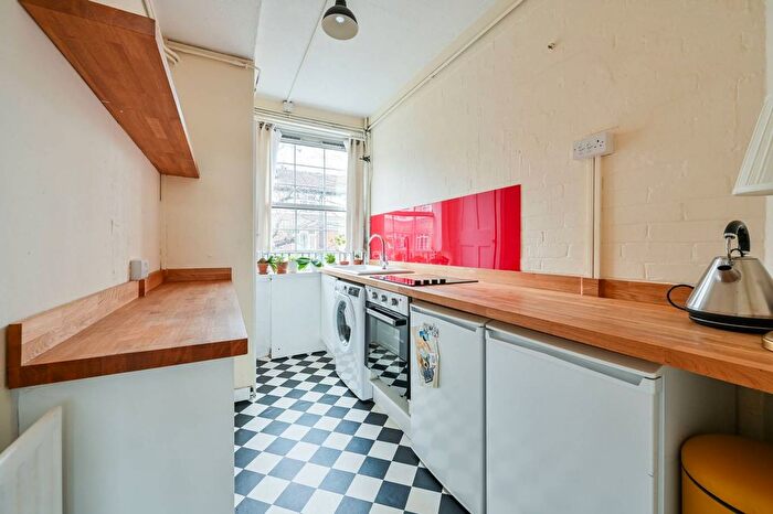 1 Bedroom Maisonette For Sale In Aberdour Street, Bermondsey, London, SE1