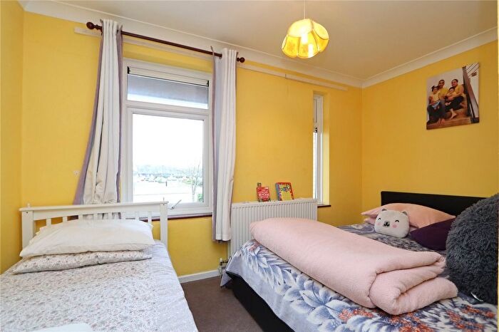 2 Bedroom Flat For Sale In North Eleventh Street, Central Milton Keynes, Milton Keynes, Bucks, MK9