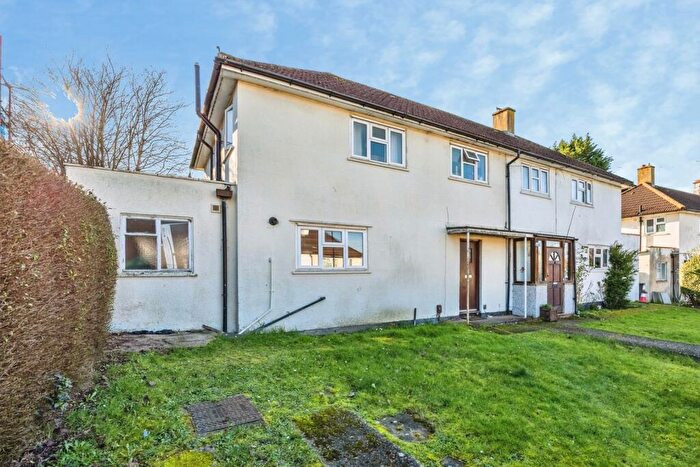 3 Bedroom Semi Detached House For Sale In Warren Avenue, South Croydon, CR2