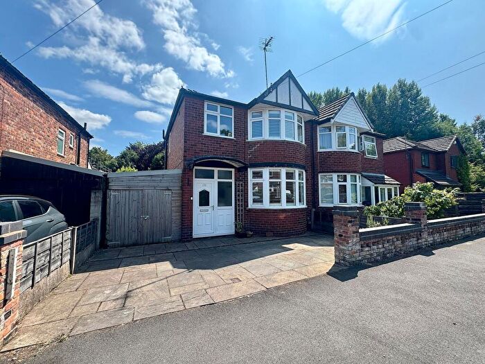 3 Bedroom Semi-Detached House For Sale In Rye Bank Road, Firswood, M16
