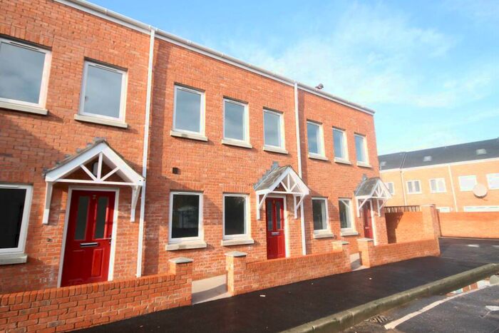 4 Bedroom Terraced House To Rent In South Croston Street, Old Trafford, Manchester, M16