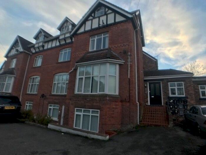 2 Bedroom Flat To Rent In - Shrewsbury Road, Oxton, Wirral, CH43