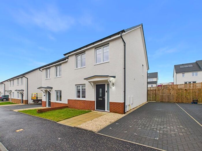 3 Bedroom Semi Detached House For Sale In Glenfinnan Wynd, Hamilton, ML3