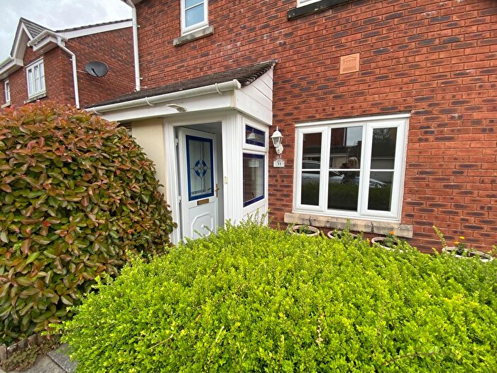 3 Bedroom Property To Rent In Village Drive, Swansea, SA4