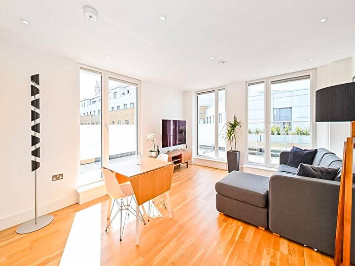 1 Bedroom Flat For Sale In Birkdale House, , Tower Hamlets, London, E14