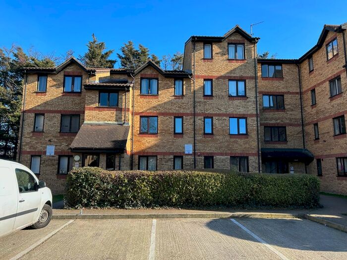 1 Bedroom Flat To Rent In Samuel Close, London, SE14