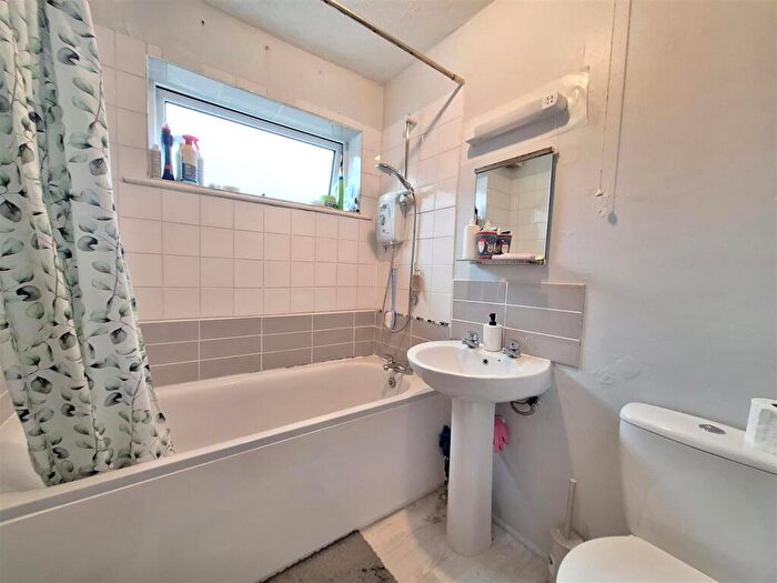 1 Bedroom Flat To Rent In Trafalgar Court, RG30 - Photo 5