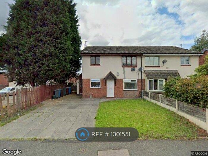 2 Bedroom Flat To Rent In Manchester, Manchester, M11
