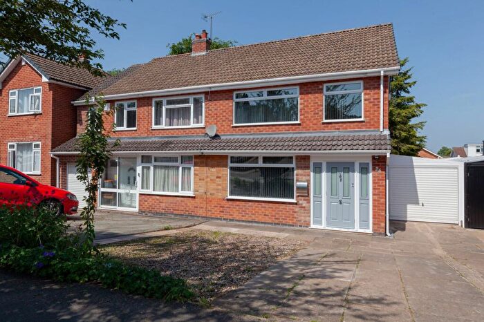 3 Bedroom Semi-Detached House To Rent In Fairstone Hill, Oadby, LE2