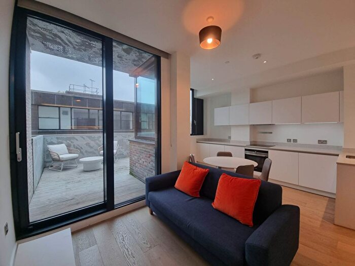 Studio To Rent In Highgate Hill, Archway, N19