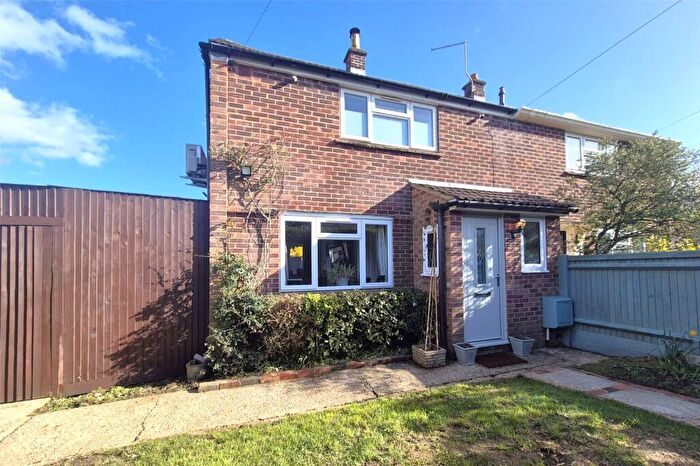 2 Bedroom Semi Detached House For Sale In Old Park Close, Farnham, Surrey, GU9