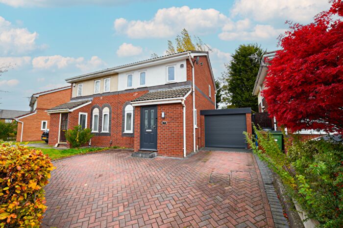 3 Bedroom Semi Detached House For Sale In Clover Avenue, Stockport, SK3