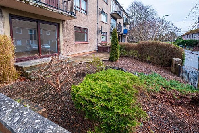 2 Bedroom Flat For Sale In Myrekirk Terrace, Dundee, DD2