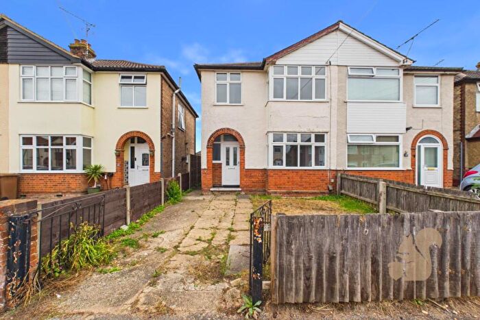 3 Bedroom Semi Detached House To Rent In Avondale Road, Ipswich, IP3
