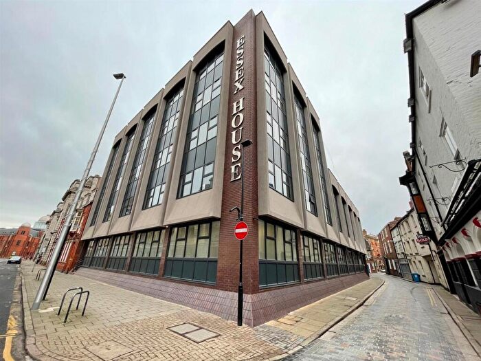 1 Bedroom Apartment To Rent In Th Floor Apartment Essex House, Manor Street, Hull, HU1