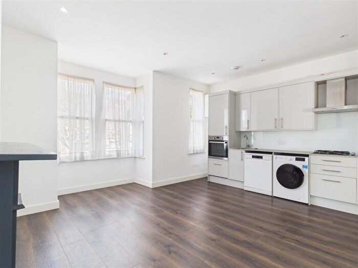 2 Bedroom Flat To Rent In Harley Road, London, NW10