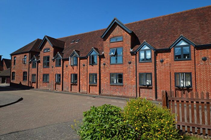 1 Bedroom Flat To Rent In The Maltings, Petersfield, Hampshire, GU31
