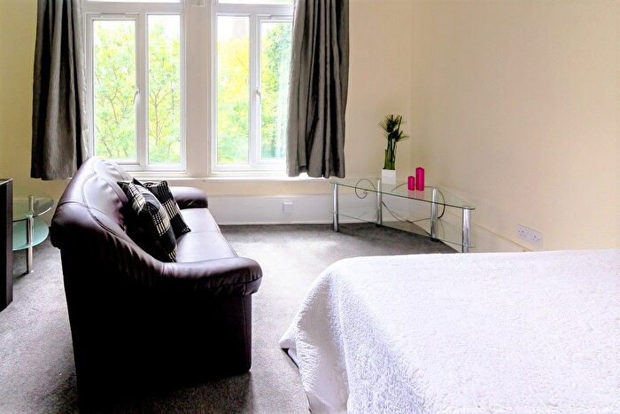 1 Bedroom Flat To Rent In Vinery Road, Leeds, LS4