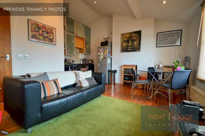 2 Bedroom Flat To Rent In Dalyell Road, Clapham, SW9
