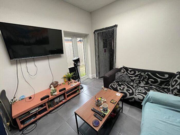 6 Bedroom Terraced House To Rent In West End - Carholme Road - Student Let - /, LN1