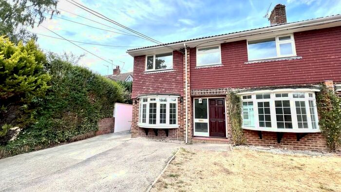 4 Bedroom Semi-Detached House For Sale In Petersfield Road, Greatham, GU33