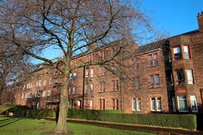 3 Bedroom Flat To Rent In Great Western Road, Anniesland, G13