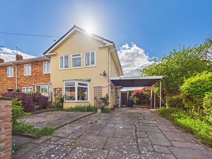 3 Bedroom End Of Terrace House For Sale In Palmerston Avenue, Goring-By-Sea, Worthing, BN12