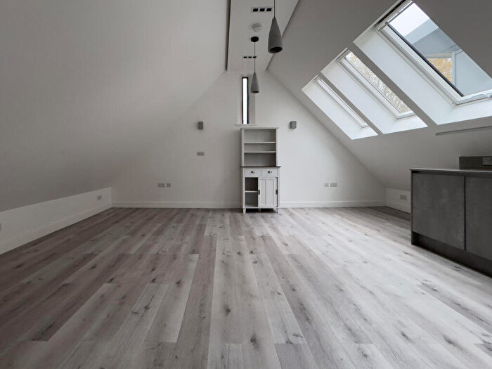 2 Bedroom Apartment To Rent In Flat, Fortess Road, London, NW5