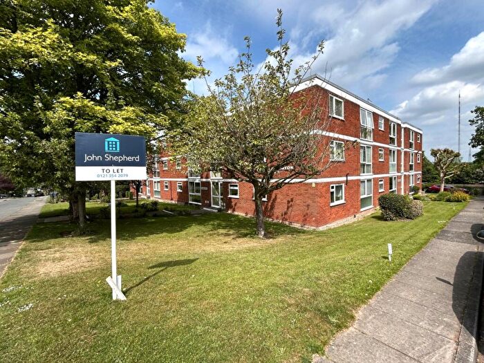 2 Bedroom Flat To Rent In Packington Court, Blackberry Lane, Four Oaks, Sutton Coldfield, West Midlands, B74