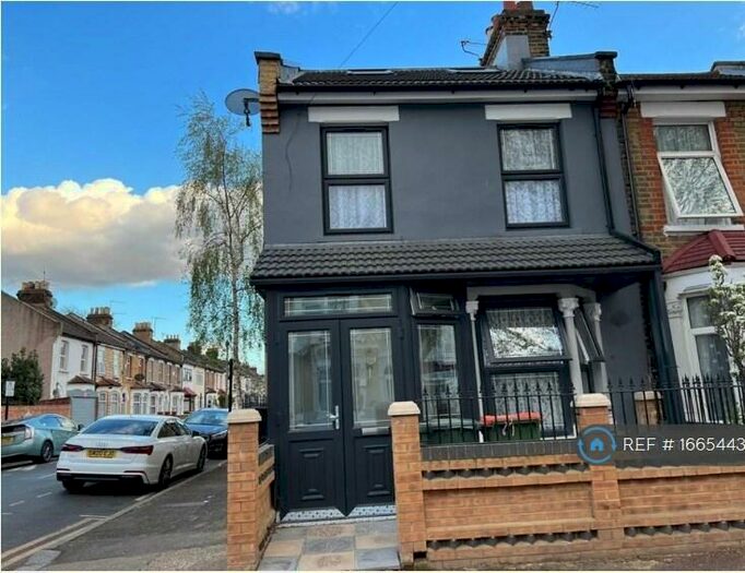 5 Bedroom End Of Terrace House To Rent In Eversleigh Road, London, E6
