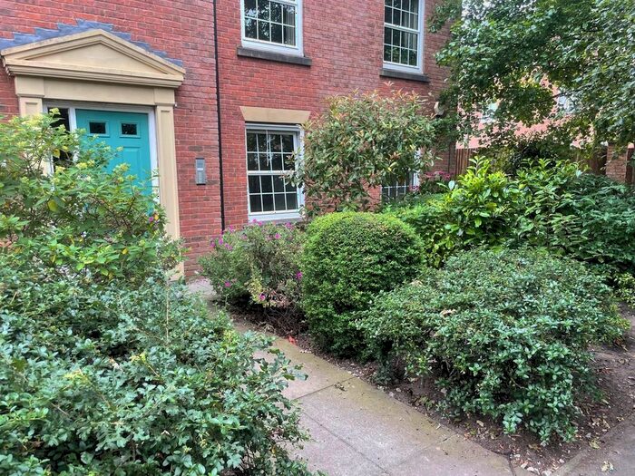 2 Bedroom Flat To Rent In Mytton Drive, Nantwich, CW5