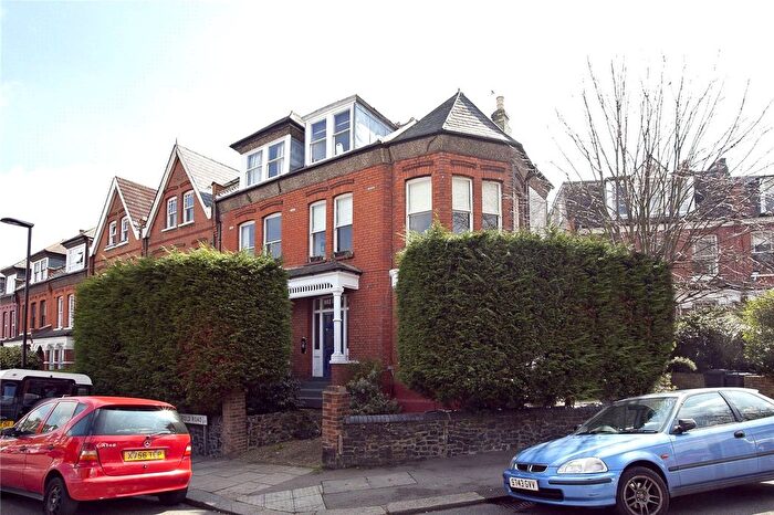 1 Bedroom Flat To Rent In Harold Road, London, N8