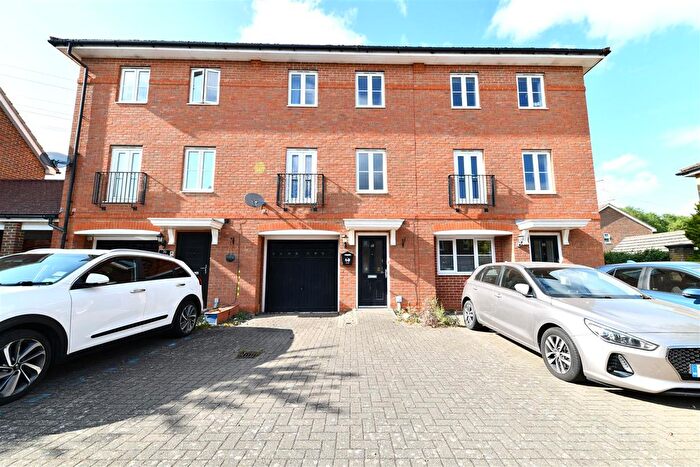 4 Bedroom Terraced House For Sale In Grampian Place, Stevenage, SG1