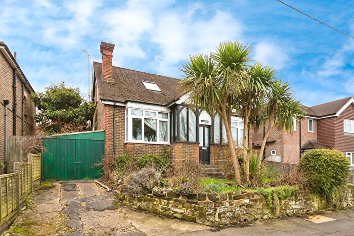 4 Bedroom Detached House For Sale In Oakdale Road, Haywards Heath, RH16