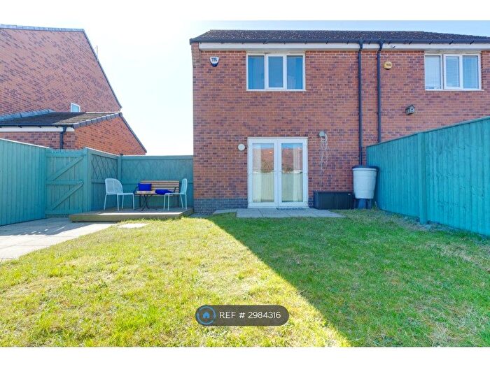 3 Bedroom Semi-Detached House To Rent In Friars Way, Newcastle Upon Tyne, NE5