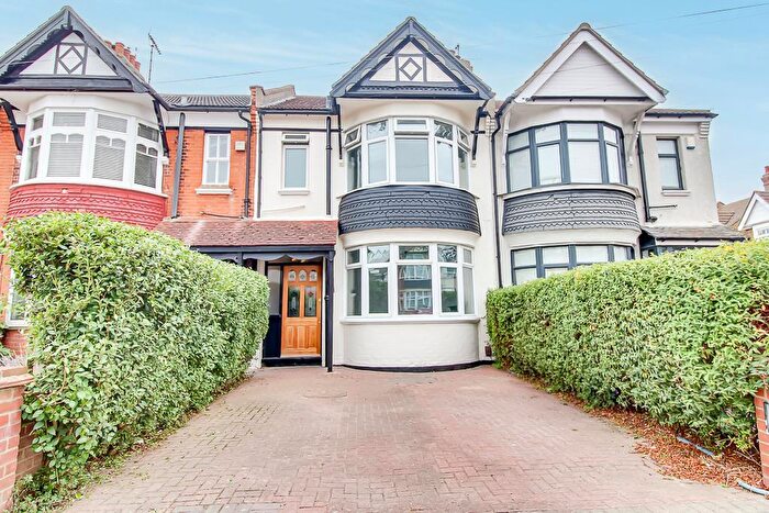 3 Bedroom Terraced House For Sale In Lovelace Gardens, Southend-on-Sea, SS2