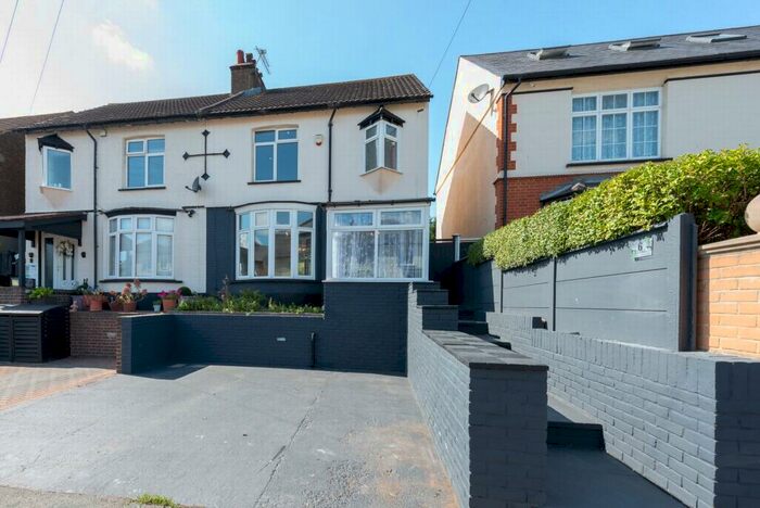 3 Bedroom House To Rent In East Kent Avenue, Northfleet, DA11