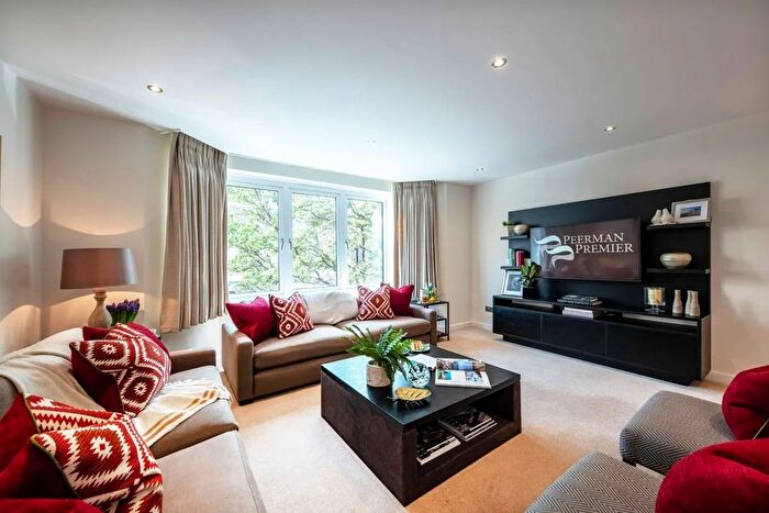 3 Bedroom Flat To Rent In Holbein Place, London, SW1W