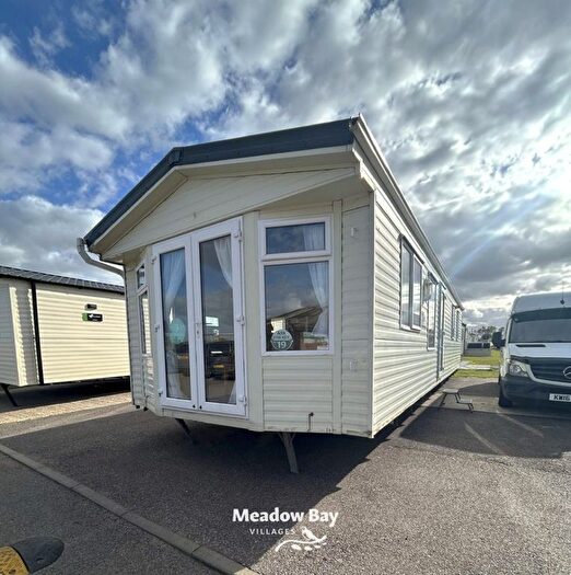 3 Bedroom Park Home For Sale In Plough Road, Minster On Sea, Sheerness, ME12