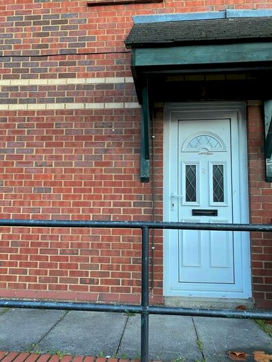 3 Bedroom Semi-Detached House To Rent In Broughton Road, Leicester, Leicestershire, LE2