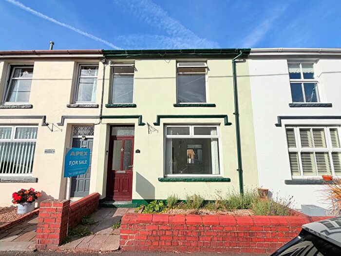 3 Bedroom Terraced House For Sale In Broncynon Terrace, Aberdare, CF44
