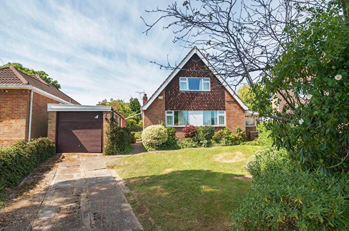 4 Bedroom Detached House For Sale In Windrush Close, Ickenham, UB10