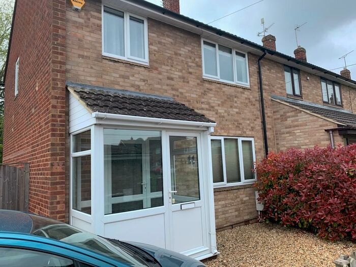 3 Bedroom End Of Terrace House To Rent In Shenton Close, Swindon, Wiltshire, SN3