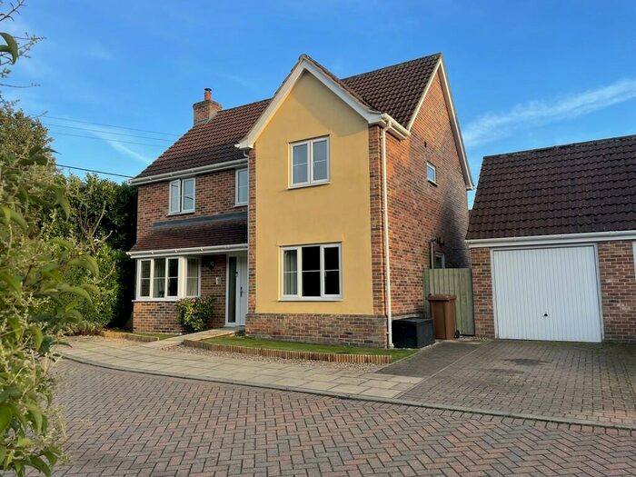 4 Bedroom Detached House For Sale In Offton, Ipswich, Suffolk, IP8