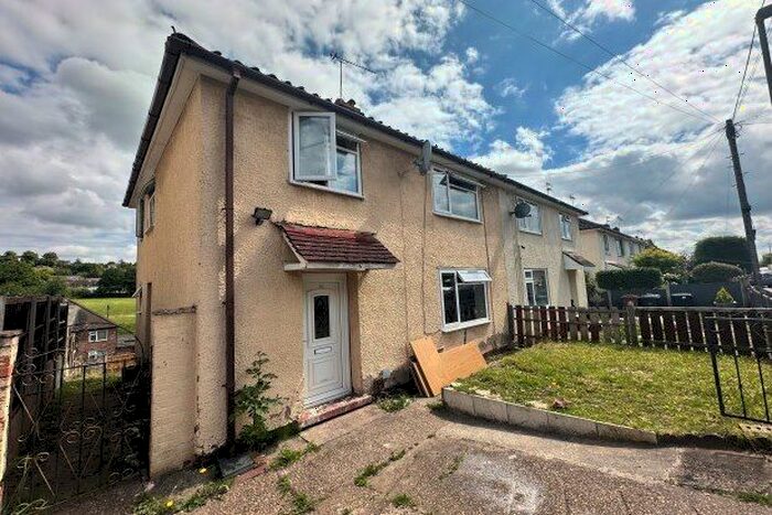 3 Bedroom Detached House To Rent In Calverton Avenue, Nottingham, NG4