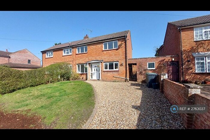 3 Bedroom Semi-Detached House To Rent In Middlemoor Road, Frimley, Camberley, GU16
