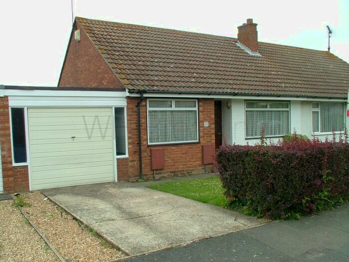 2 Bedroom Bungalow To Rent In Frognal Gardens, Teynham, ME9
