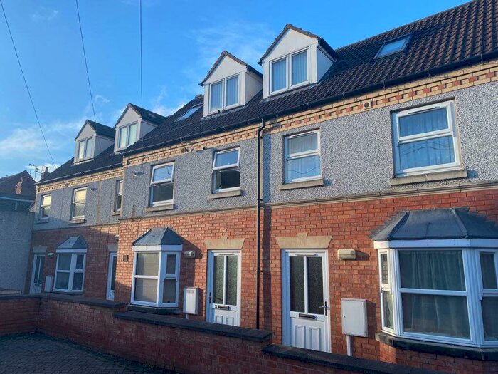 1 Bedroom Apartment To Rent In Golding Court, CV21